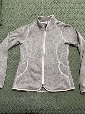 The North Face Women's Light Gray Teddy Fleece Jacket